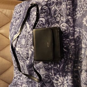 Matt & Nat Women's Scarlett Crossbody Vegan Bag